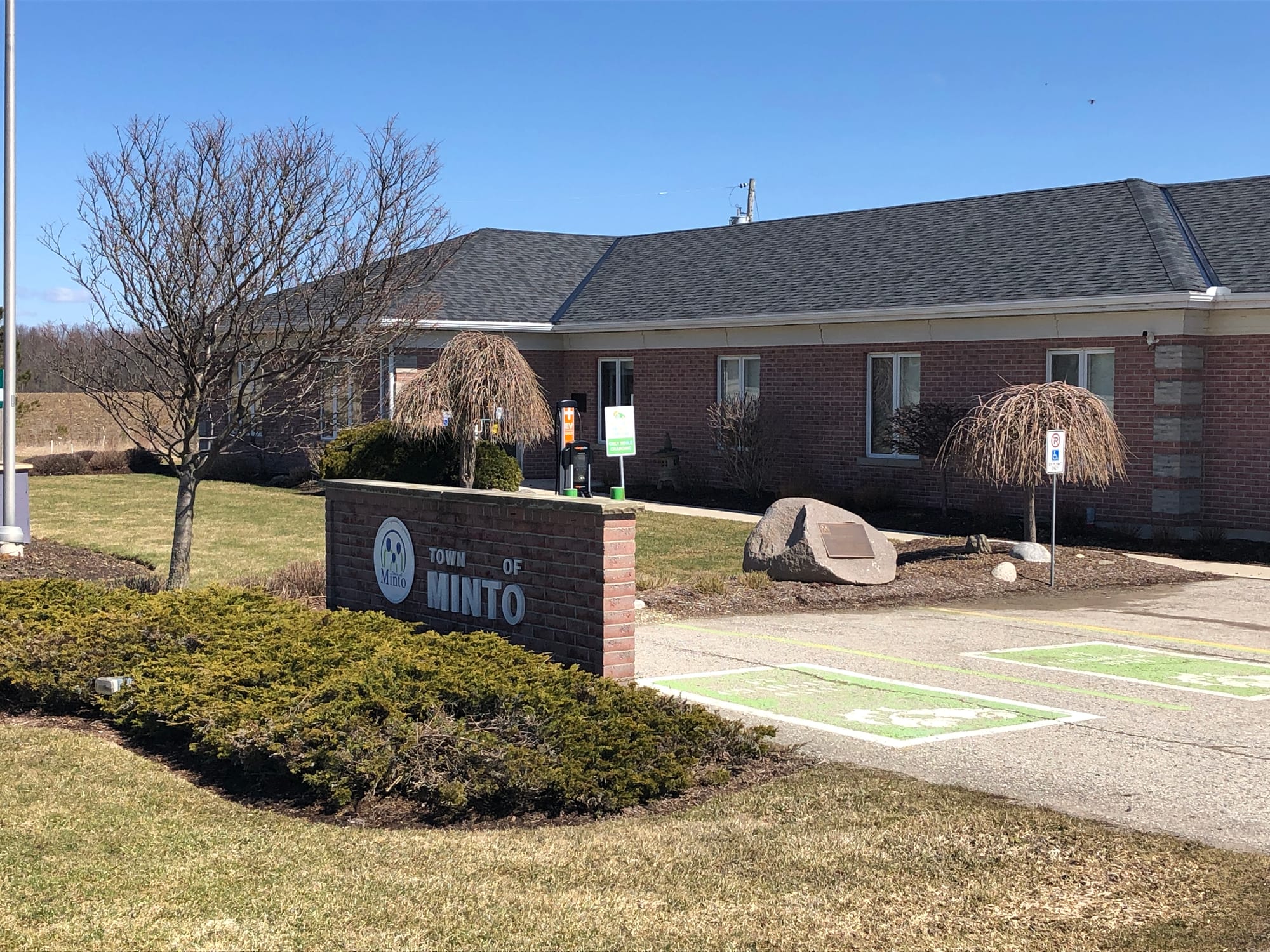 Minto and Wellington North make plans to share drainage superintendent post
