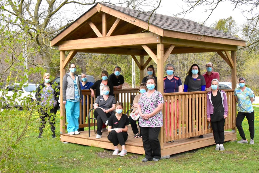 Caressant Care Fergus staff gifted a gazebo
