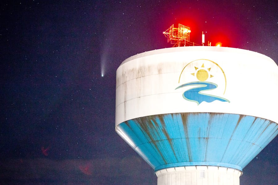 Local photographer captures comet flyby