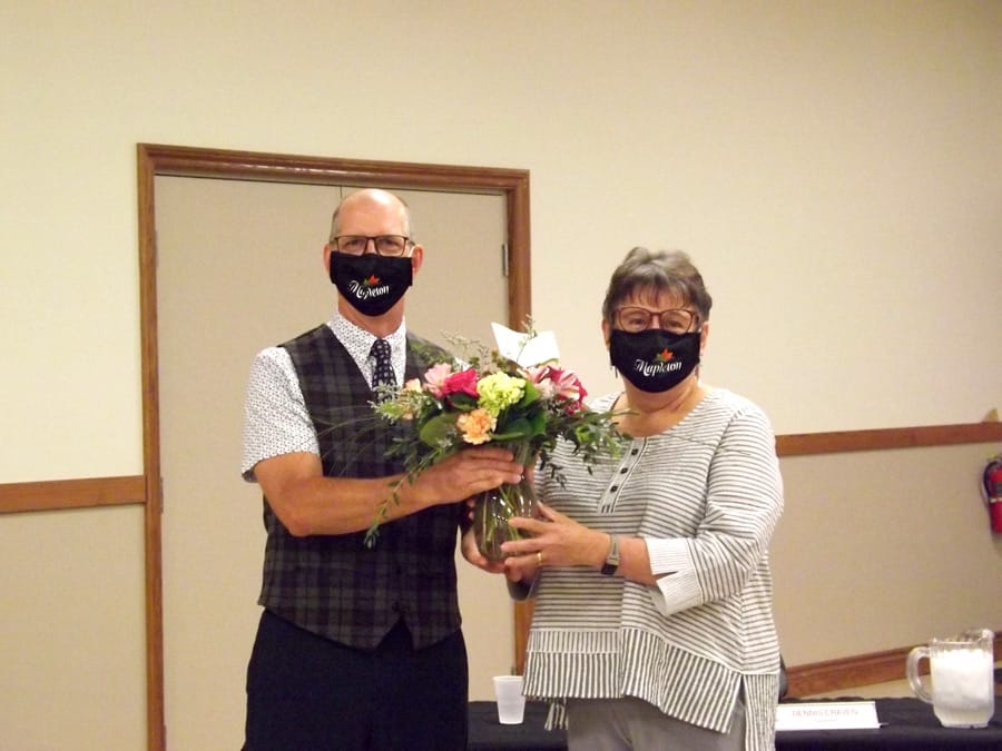Mapleton clerk set to retire
