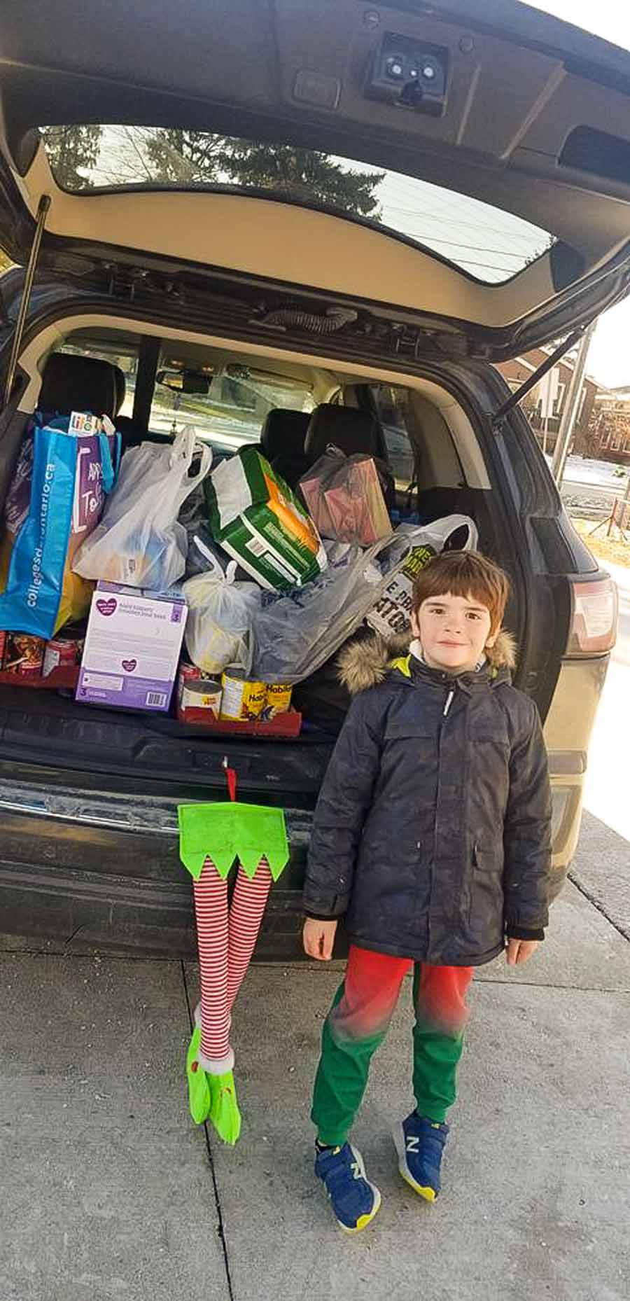 Victoria Terrace Public School holds food drive