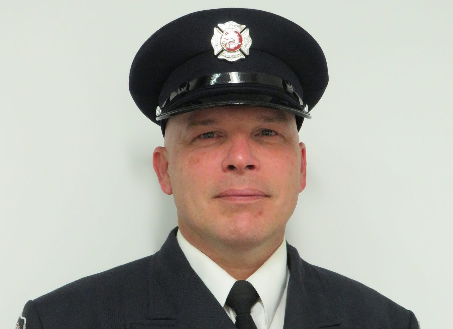 Centre Wellington firefighter receives medal for off-duty heroism