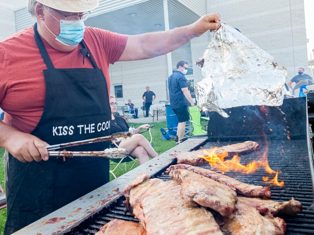 Smiles, sauce and sunshine at Mount Forest drive-through ribfest