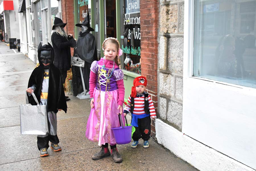 Downtown Fergus hosted the Halloween Haunt Street Walk on Oct. 30