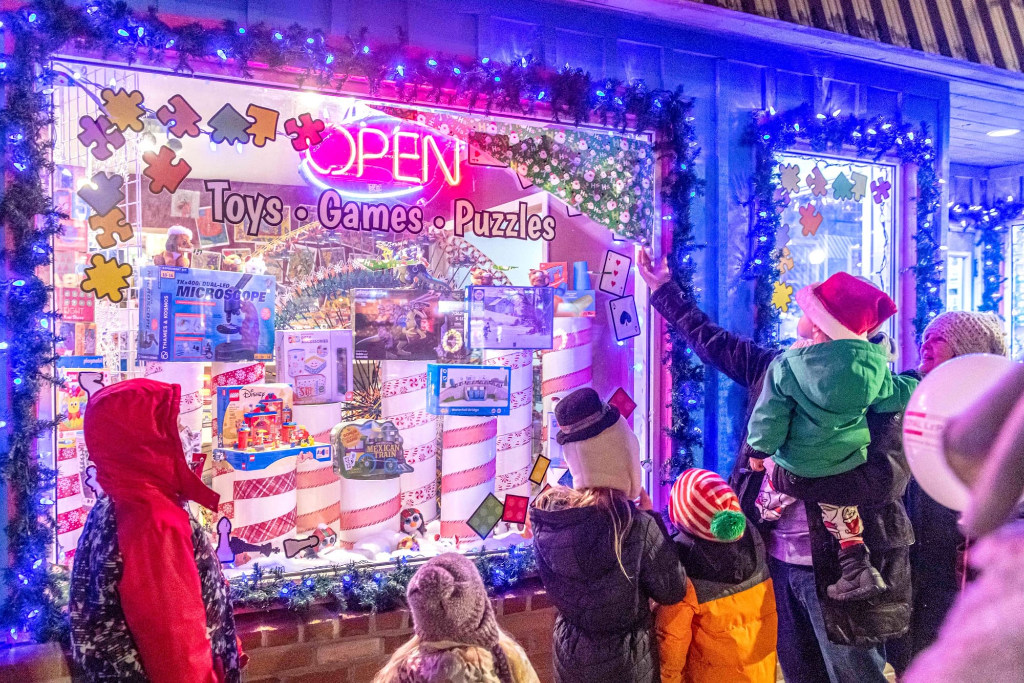 Erin hosted annual Window Wonderland event