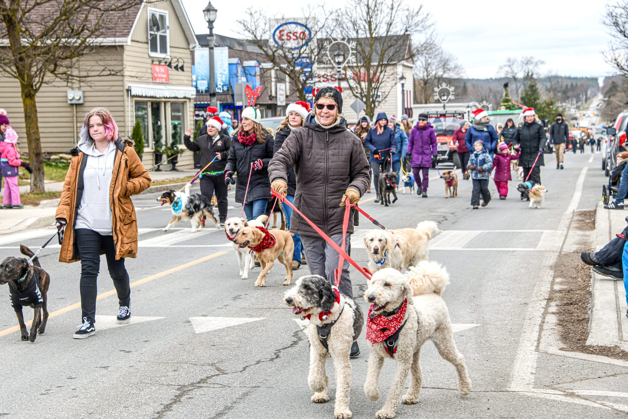 Erin Lions Santa Claus Parade brought out the "Naughty and Nice"