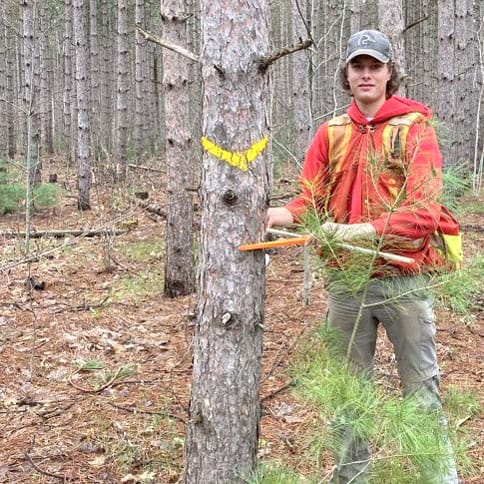 Wellington Heights graduate earns  scholarship from Ducks Unlimited