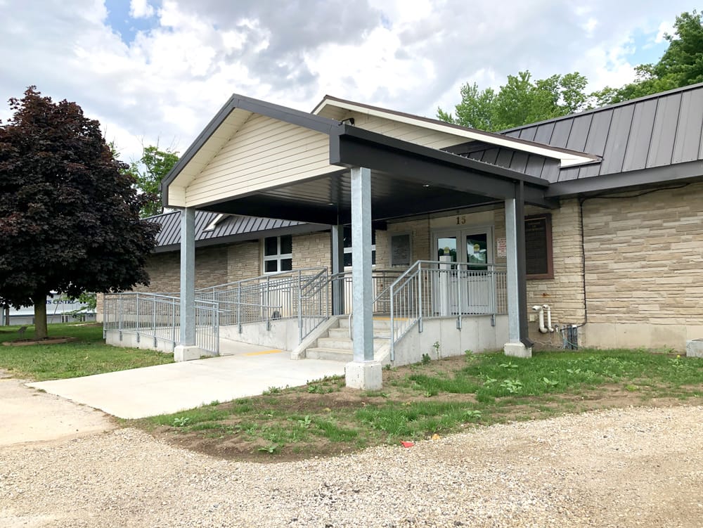 Mapleton closing facilities as province moves to modified step-two protocols