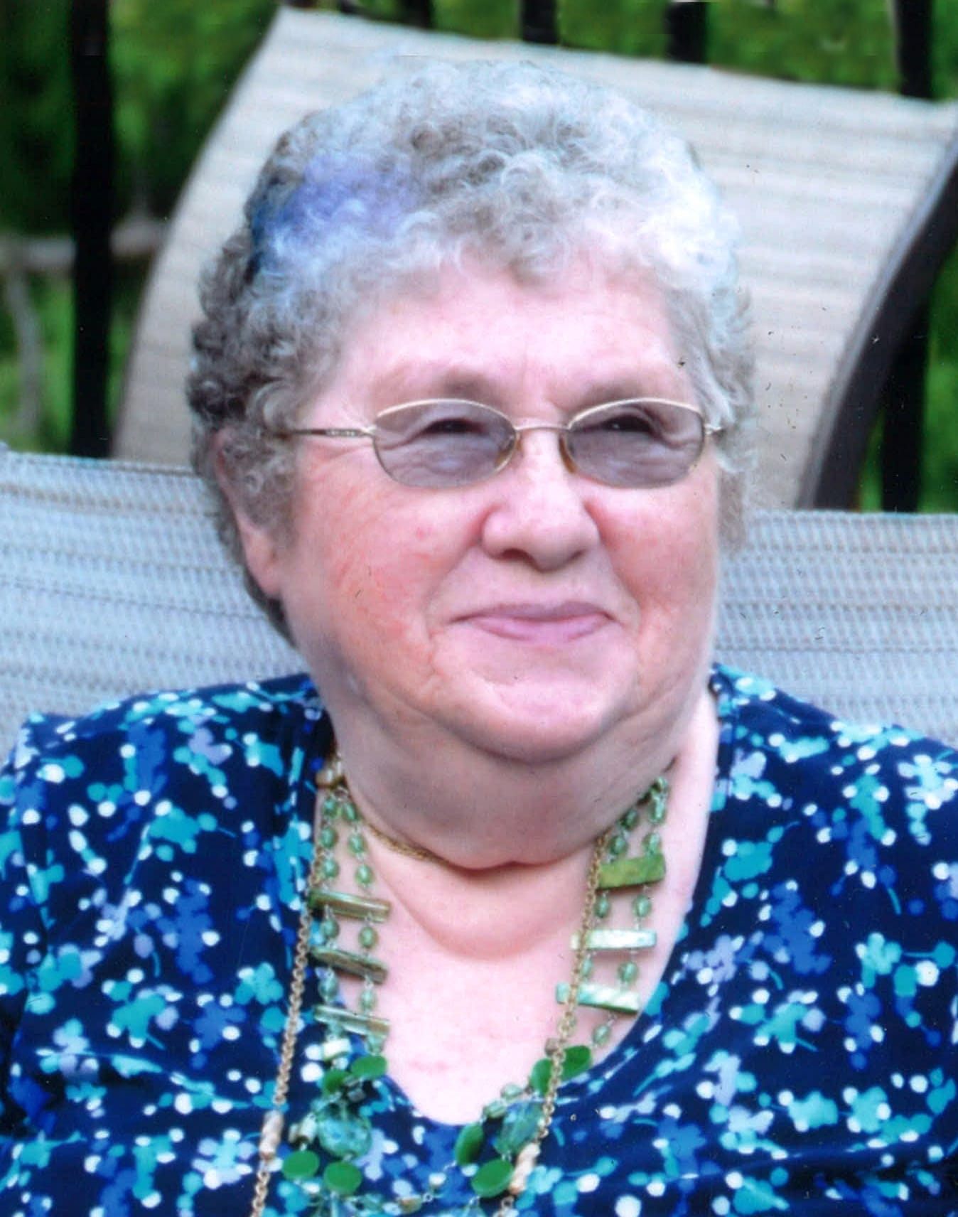 MACKENZIE, Marlene (née Lowry)