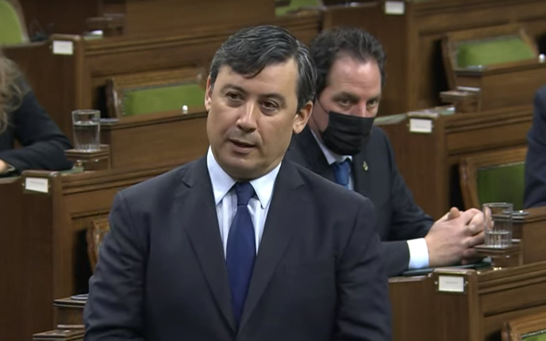 Chong's motion to probe security breaches, Winnipeg lab documents passes