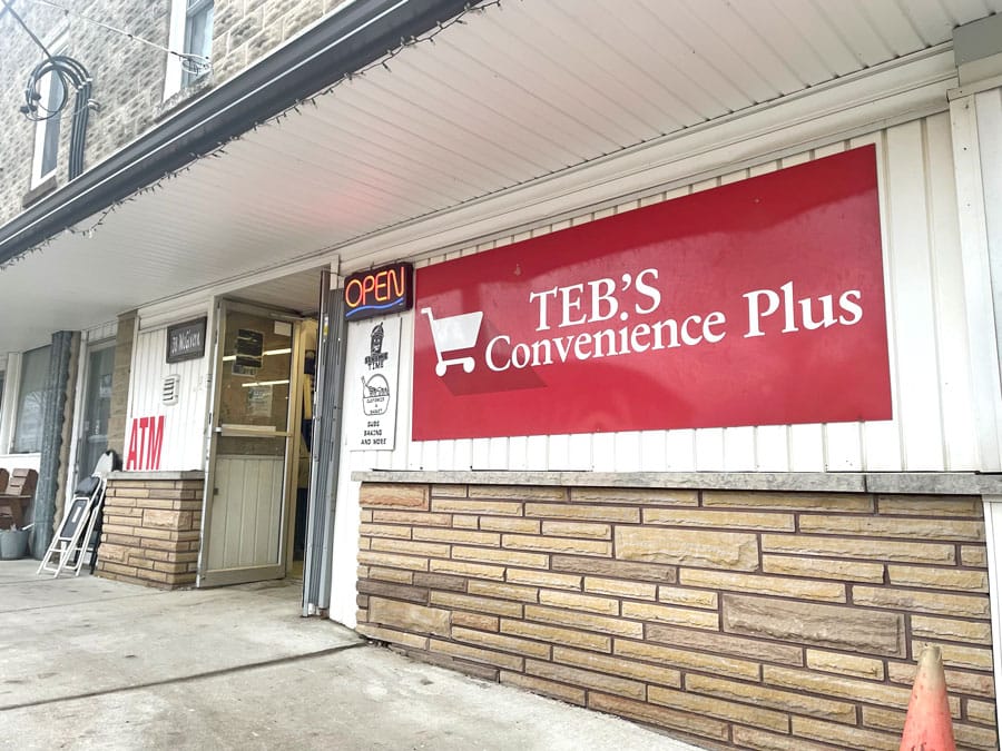 Mapleton businesses challenged to donate to Ukraine