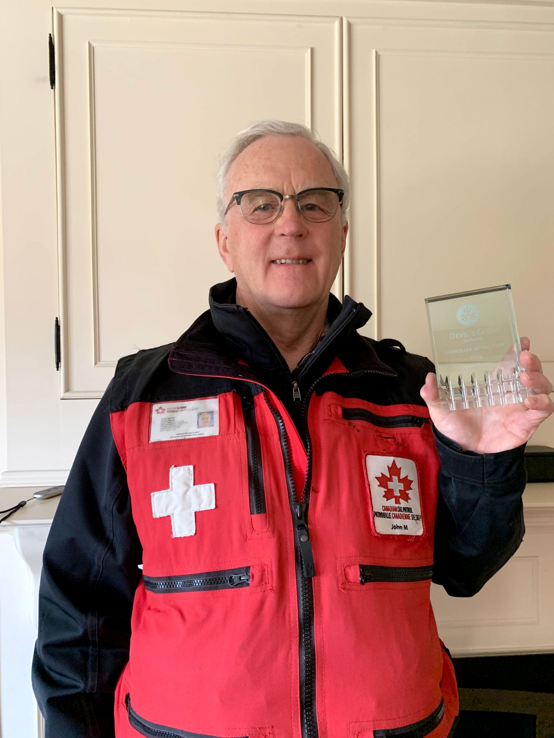Morris awarded Patroller of the Year, marking 28 years with Canadian Ski Patrol