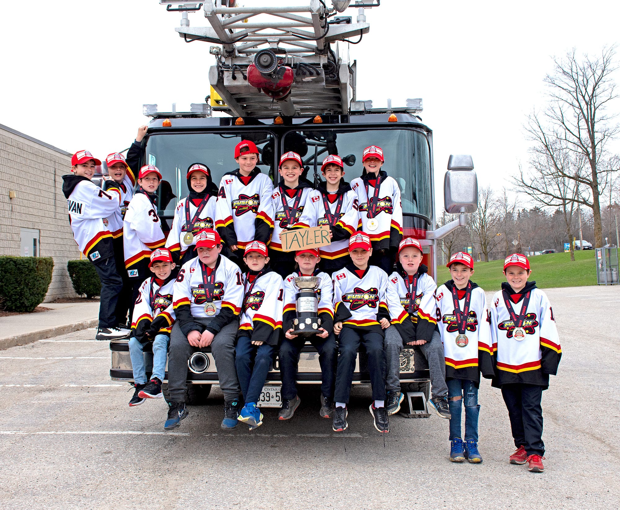 Centre Wellington Fusion U10 A team celebrate successful season