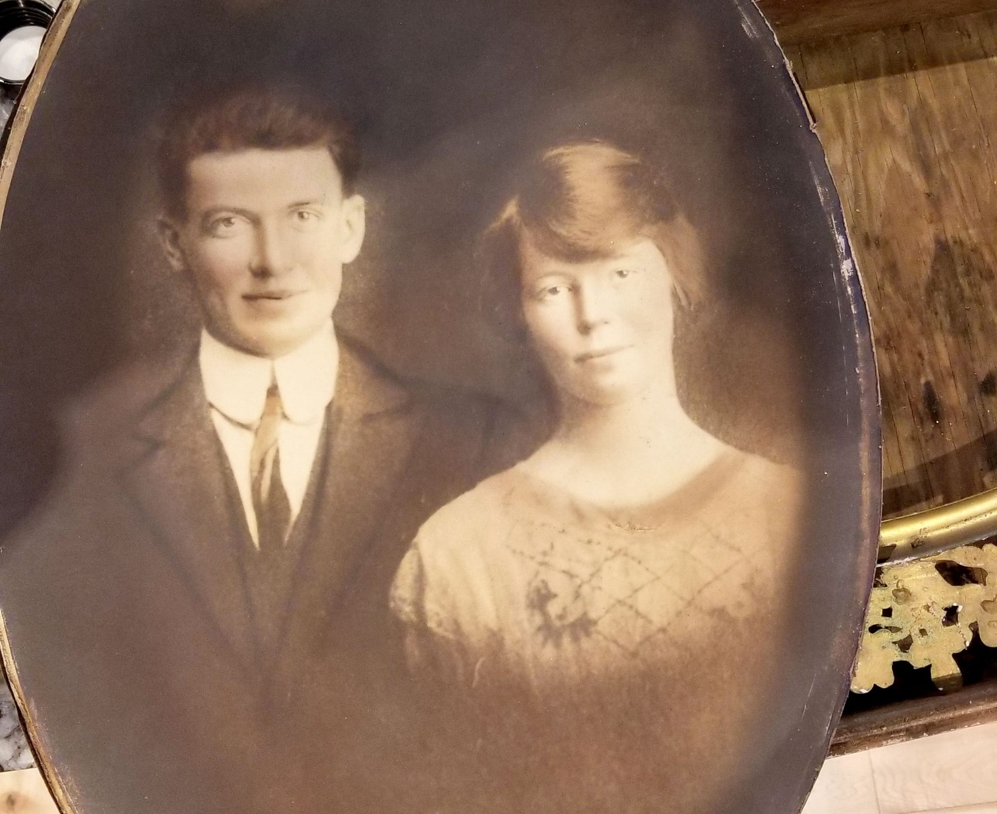 Woman seeks to find family of Fergus couple in photo