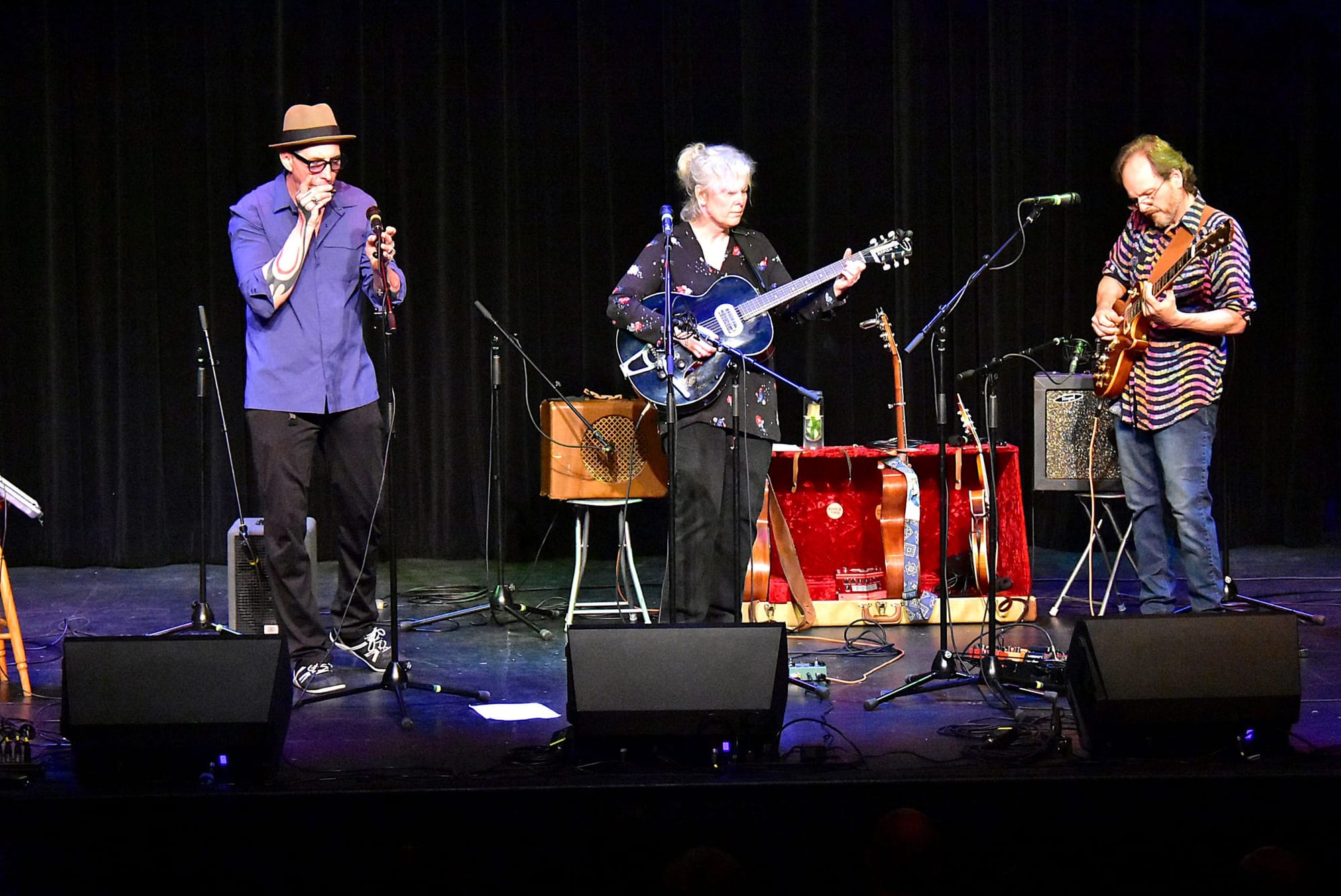 Harmonica master Mike Stevens plays Grand Theatre
