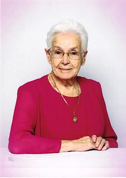 McKINNON, (Anna) Ruth (nee Harris)
