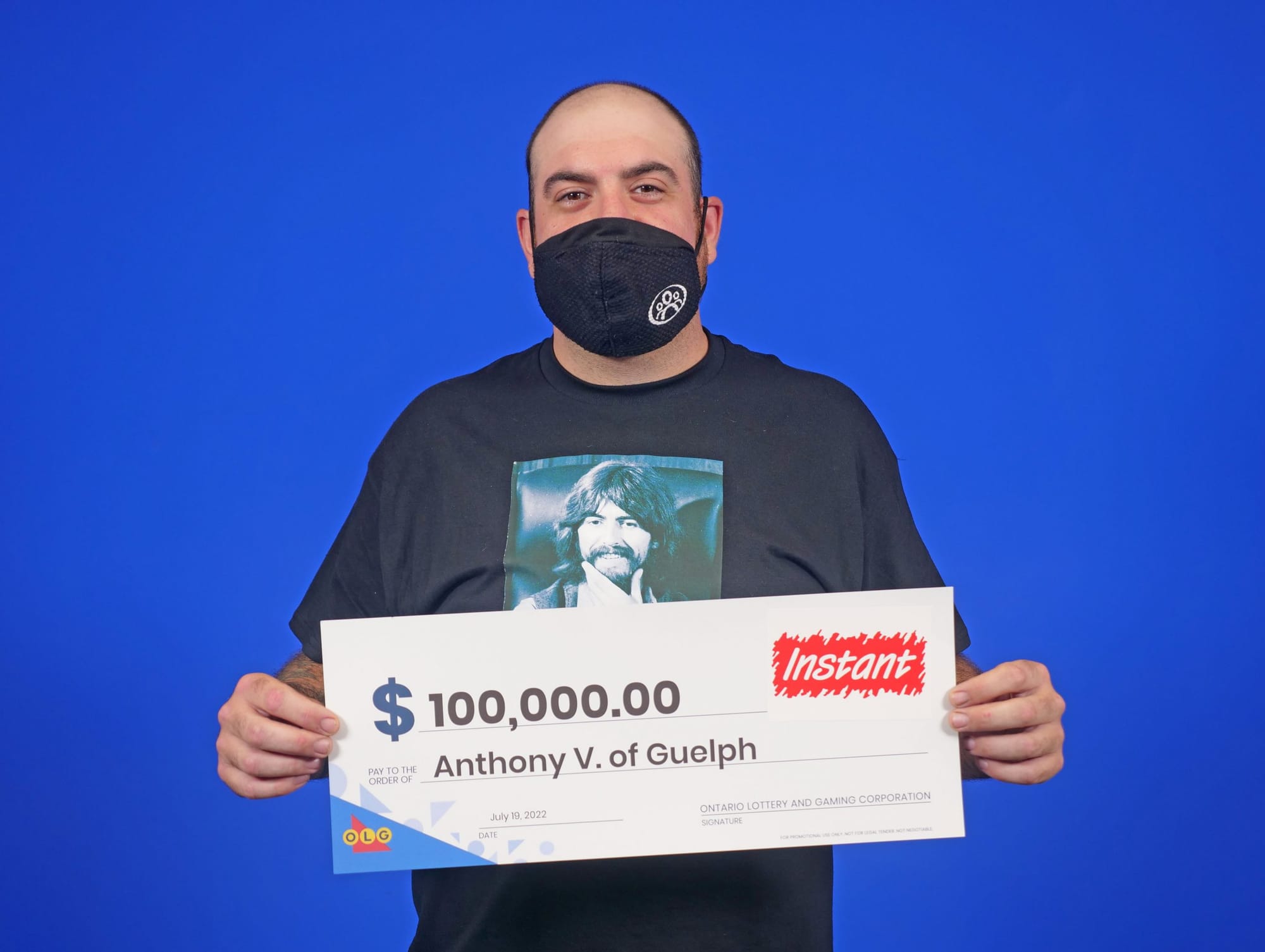 Guelph man wins $100,000 with Instant Triple Play