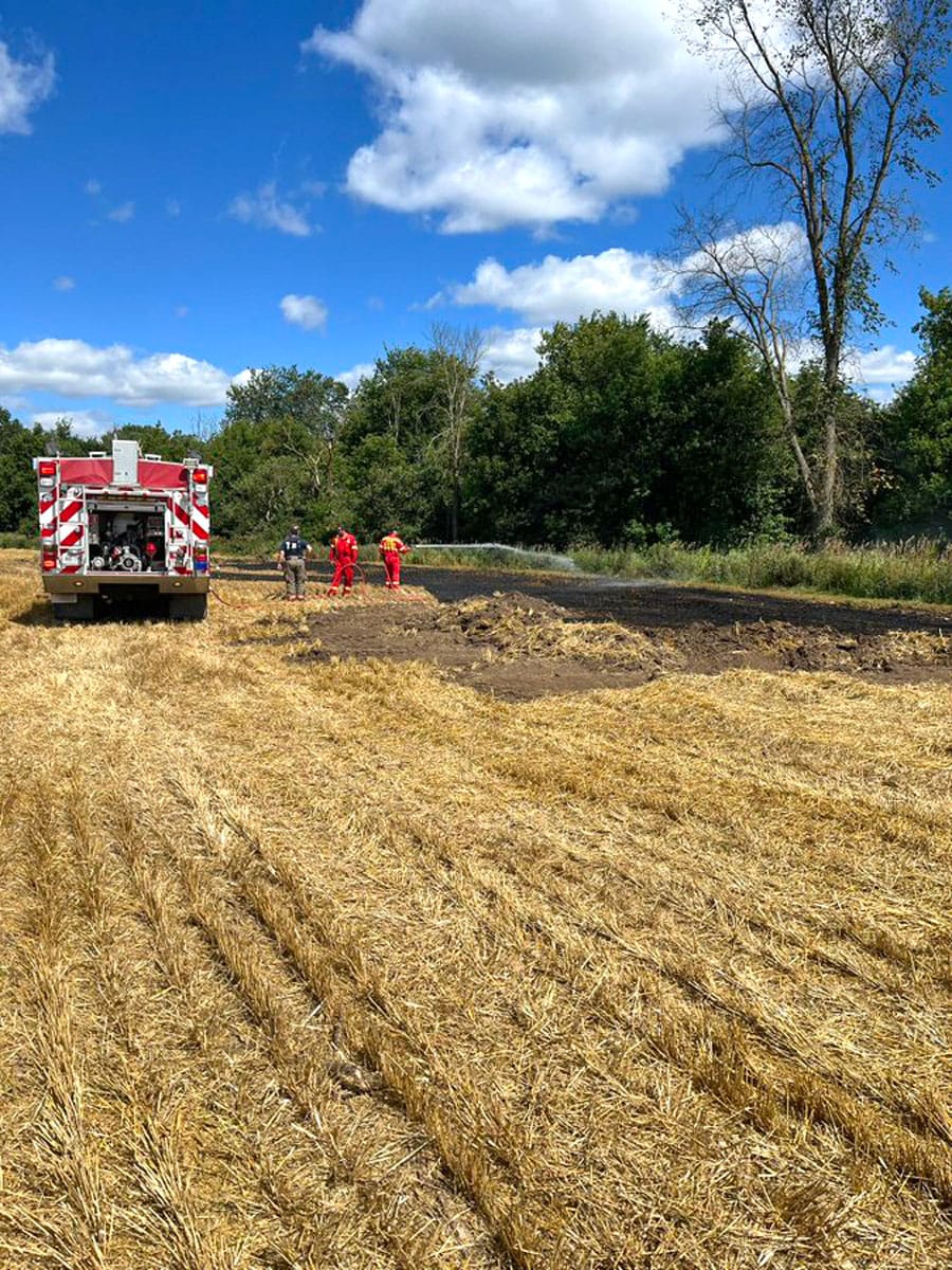 Fergus firefighters respond to grass fire on 5th Line