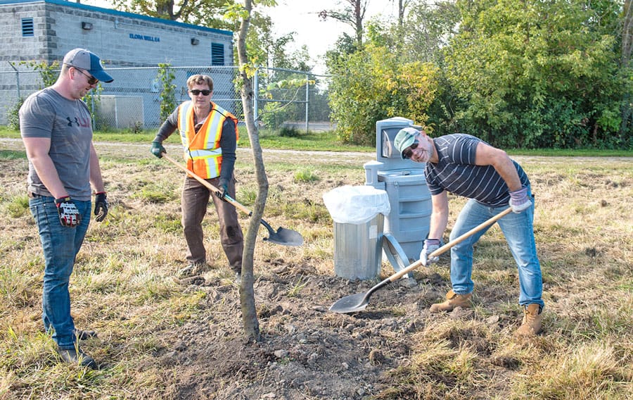 Warden’s Tree Planting held on Cottontail Road Trail
