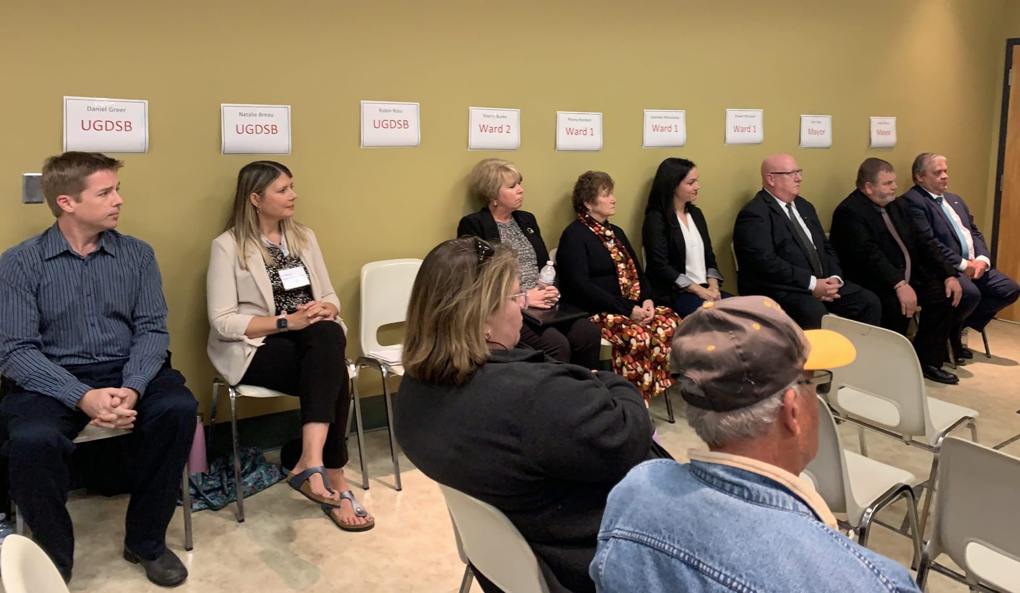 Mount Forest residents hear from mayoral, council, school trustee candidates