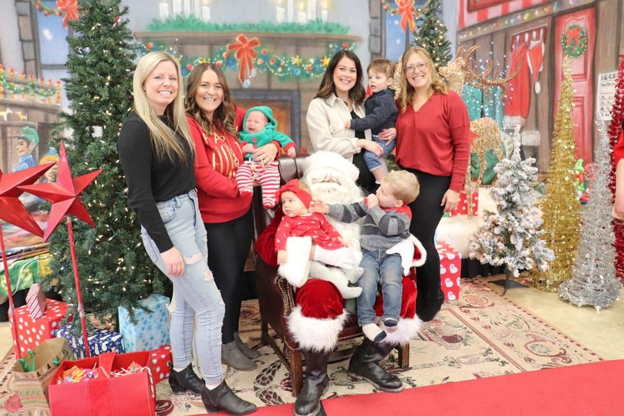 Mount Forest Lions hosted Breakfast with Santa event