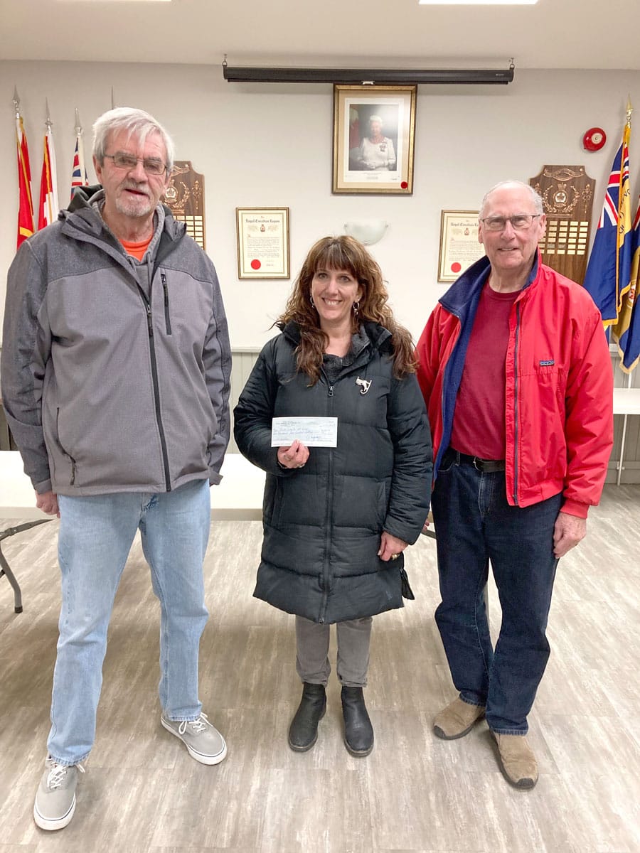 Mount Forest Legion makes donation to Skate Canada-Mount Forest