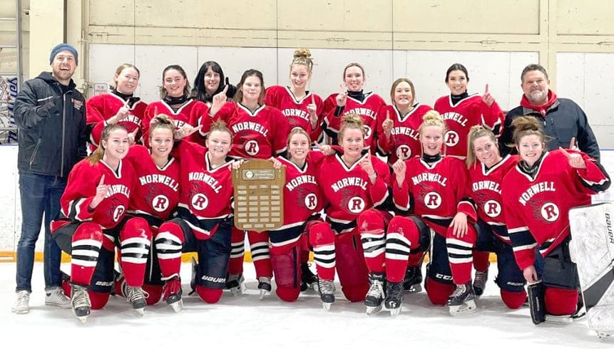 Norwell girls hockey team wins fifth straight District 4 title