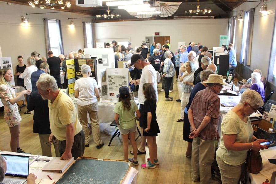 Eden Mills community comes together for history day