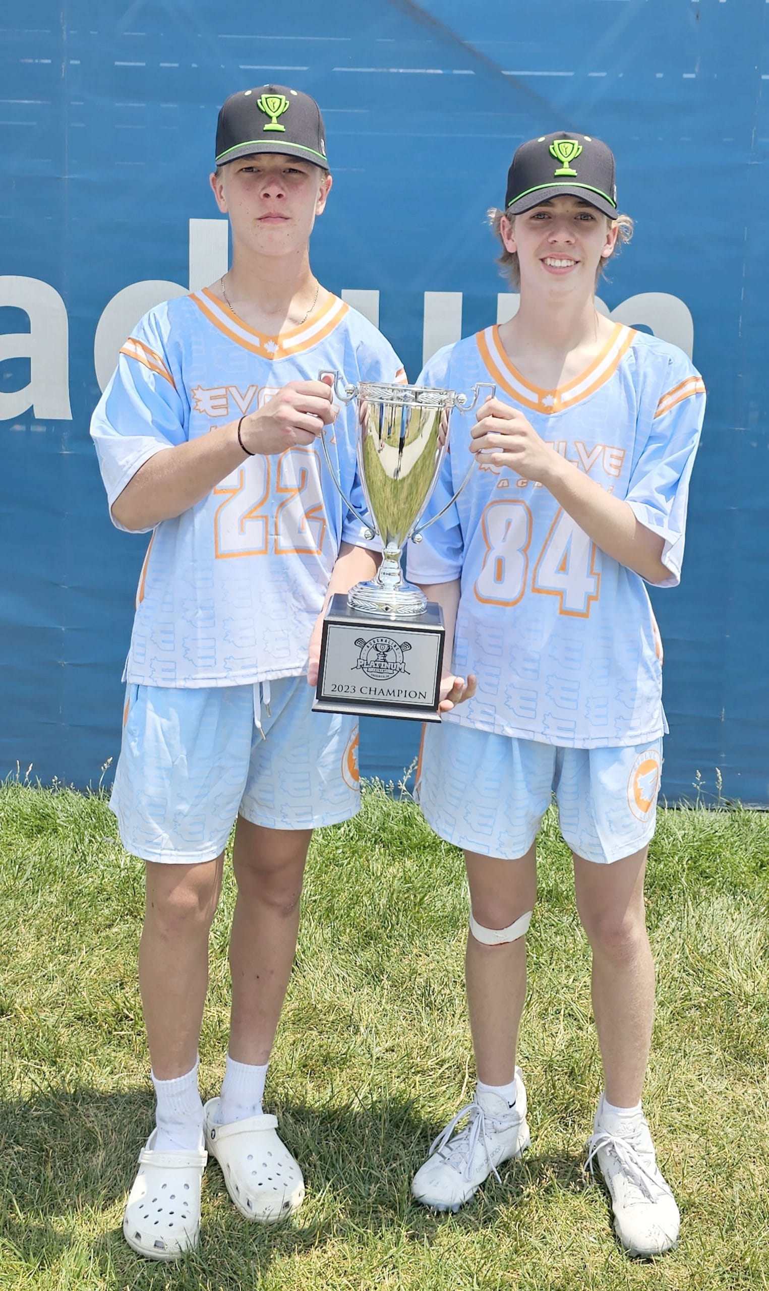 Teens help Ontario team win lacrosse tournament