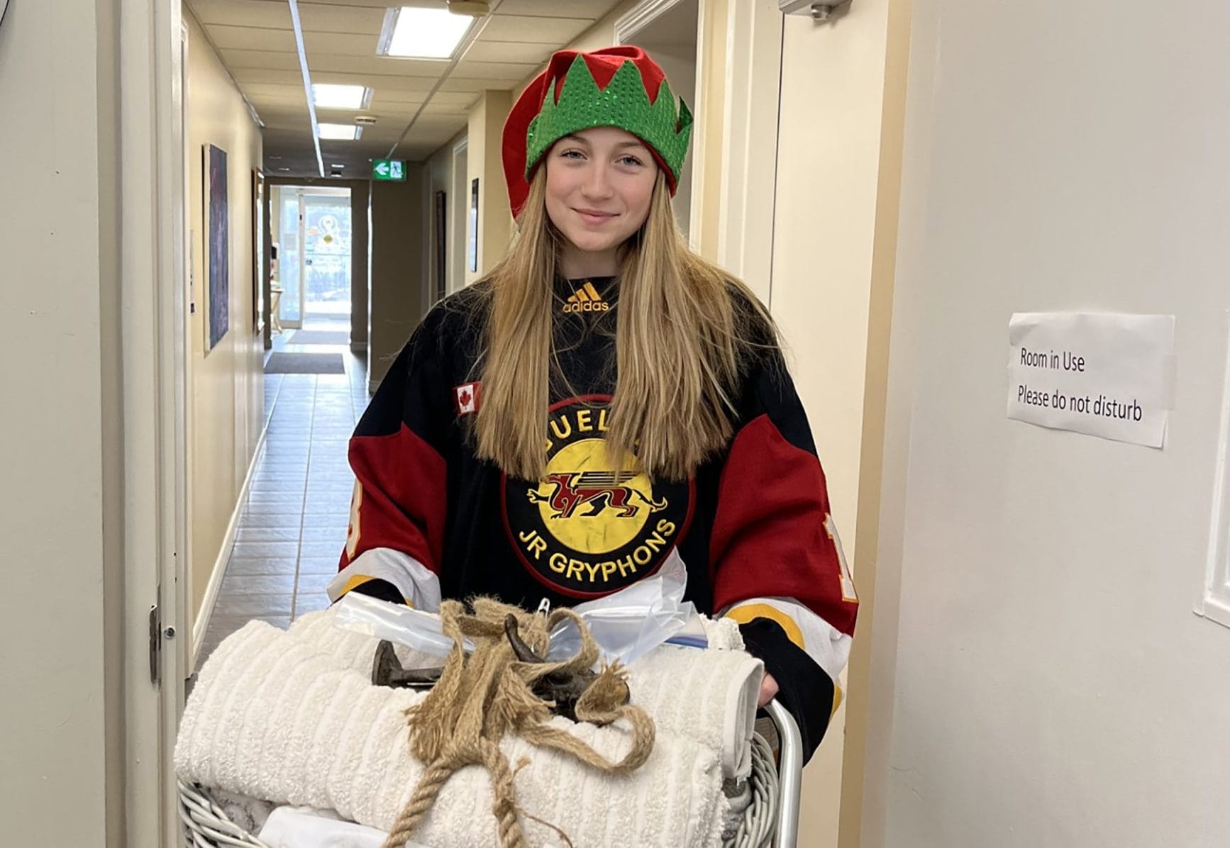 Guelph-Wellington Basketeers back to support Women in Crisis