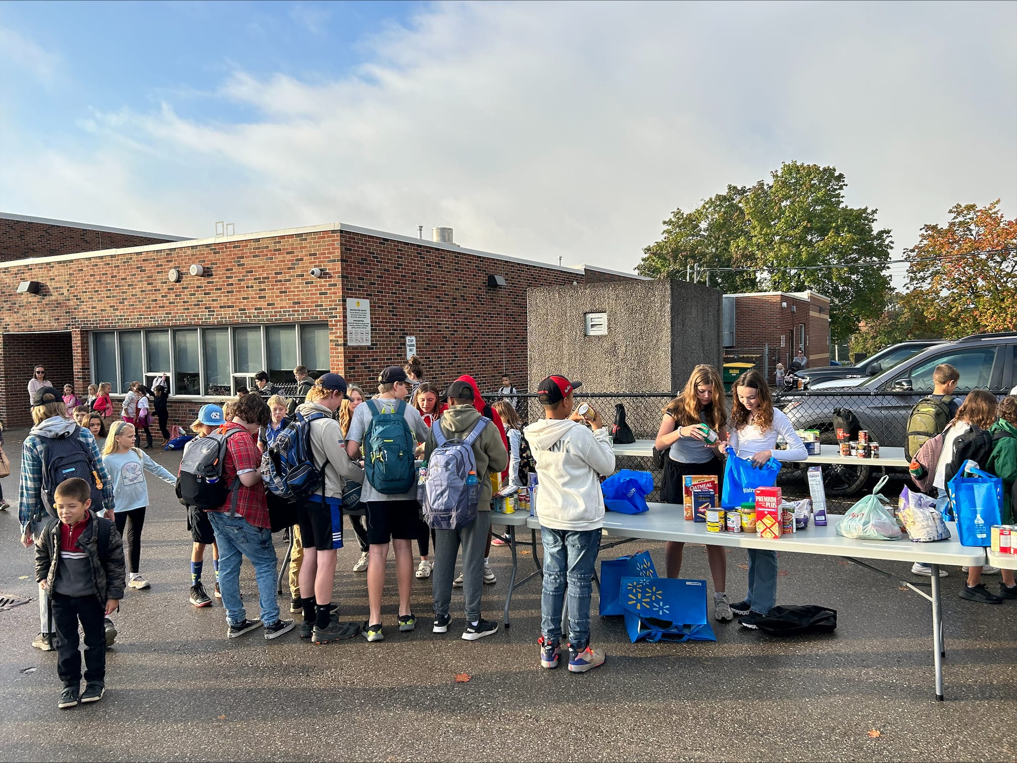 Centre Wellington schools host Thanksgiving Day food drives