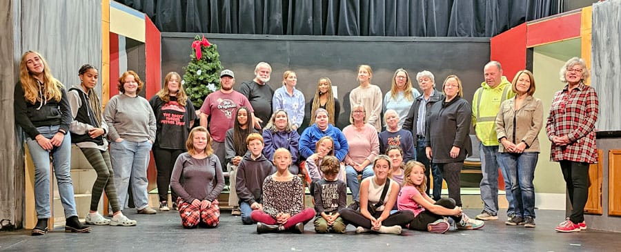 GWTG brings Twelve Days ‘til Christmas  to stage at Harriston Town Hall theatre