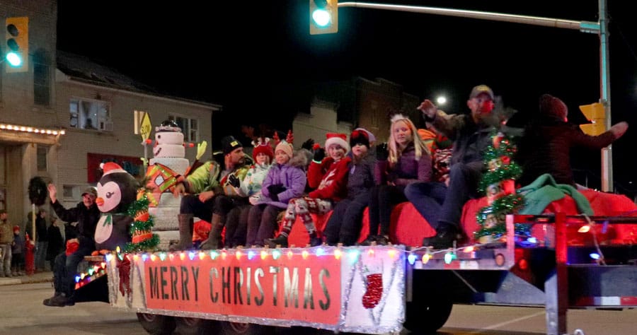 Canadian Sports theme of Arthur Santa Claus parade
