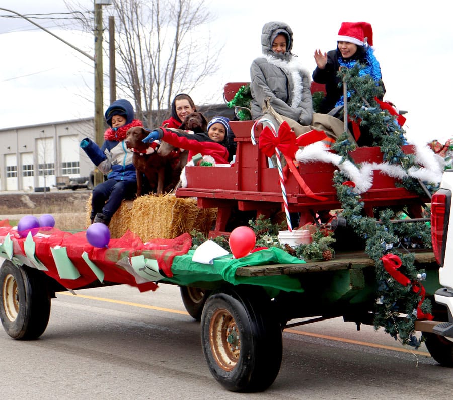 Moorefield Optimists host nighttime parade
