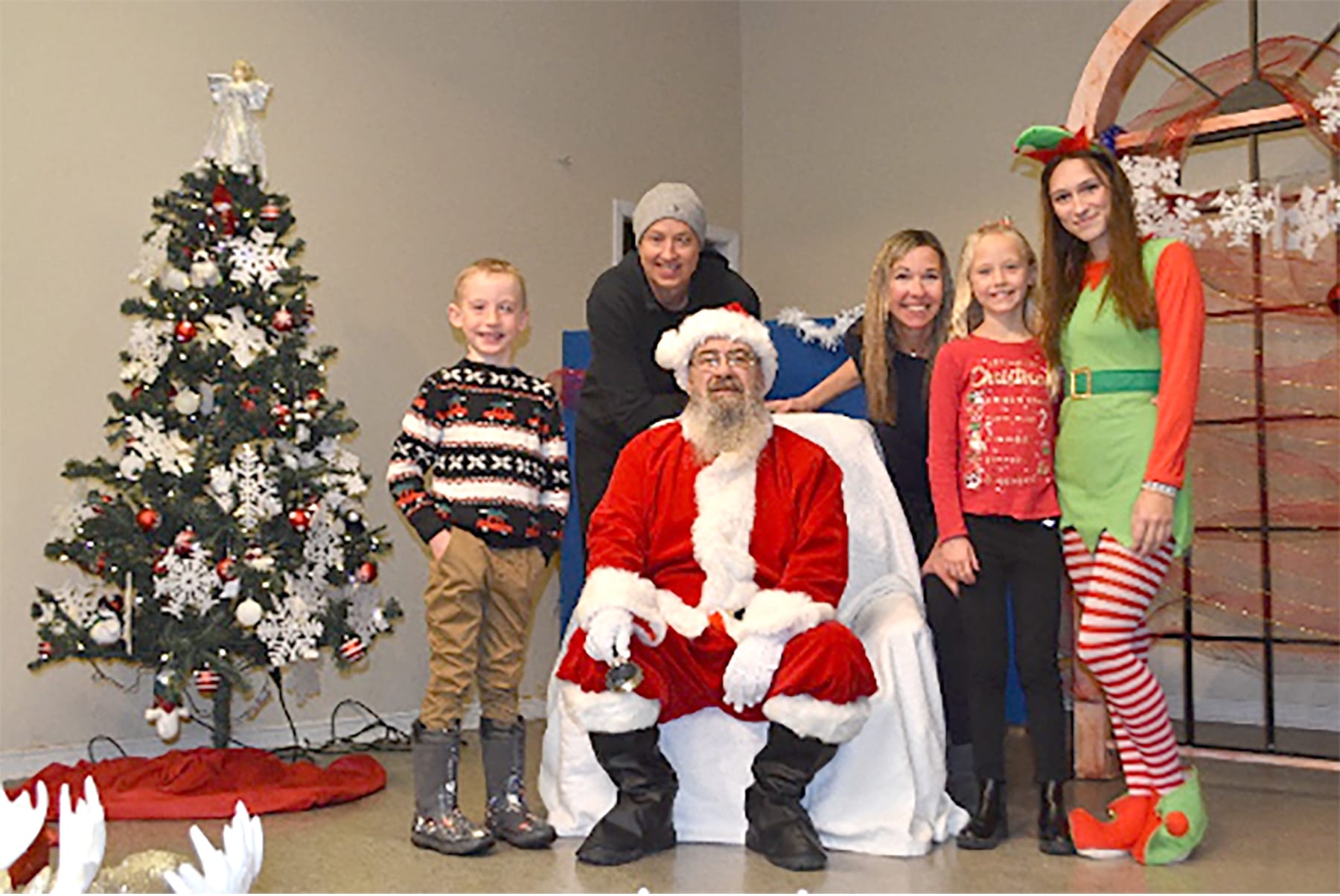 Lions Club Hall serves Breakfast with Santa