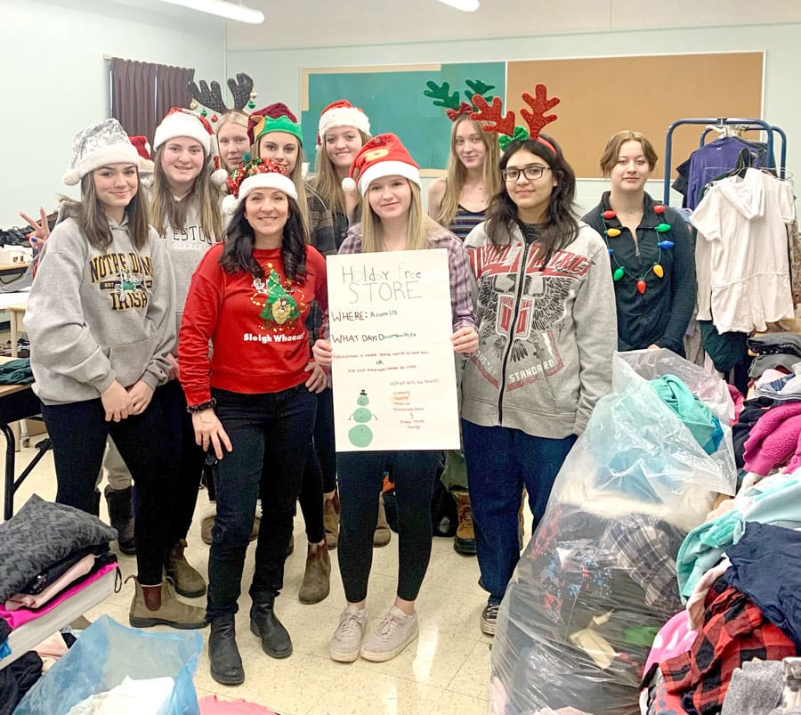 Norwell’s cosmetology class host annual Christmas Free Store