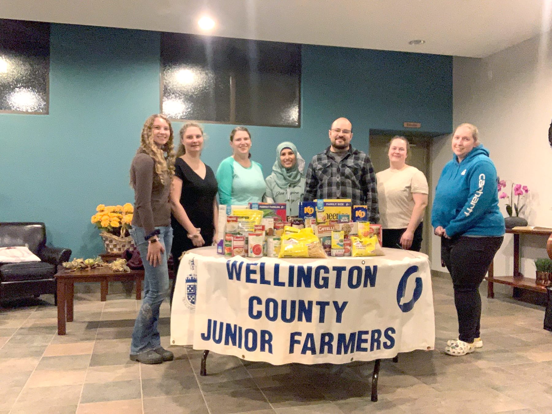 Wellington Junior Farmers raise $800 for local food banks