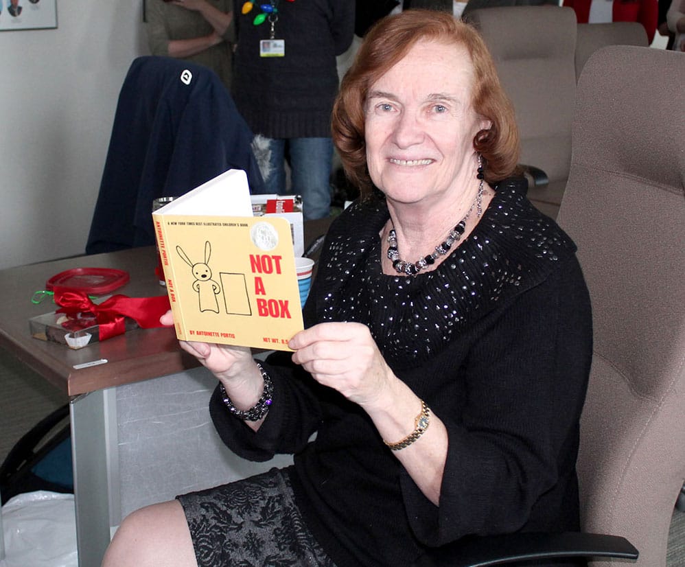 School board explores ways to recognize former director