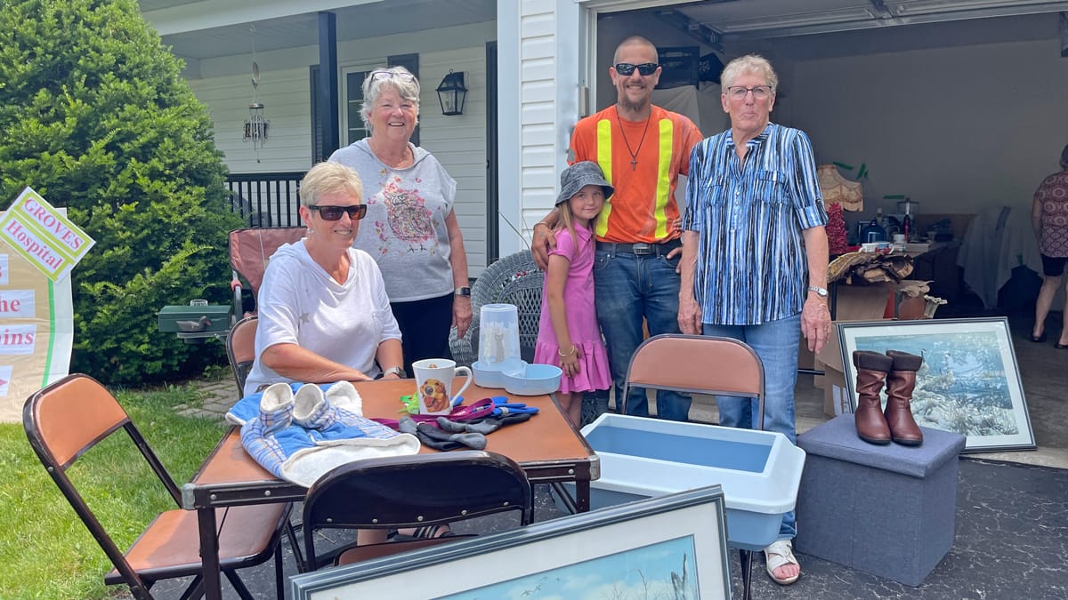 Pine Meadows Fundraising Committee pledges $500,000 to Groves Hospital Campaign