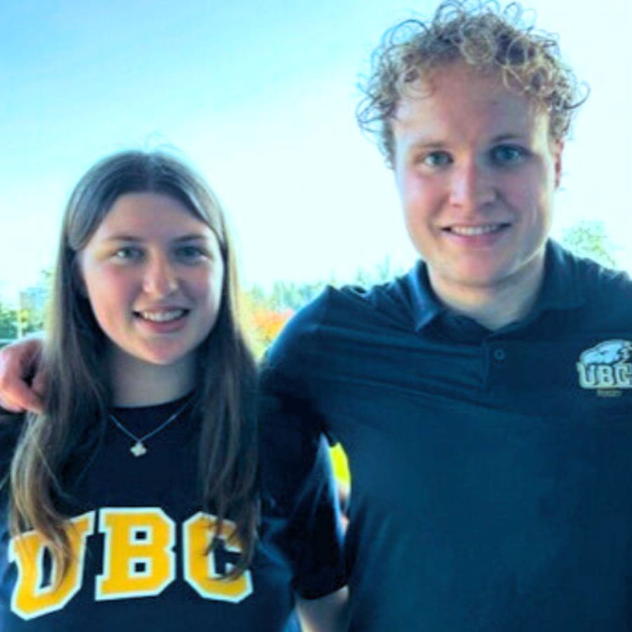 Fergus twins win MROO scholarships