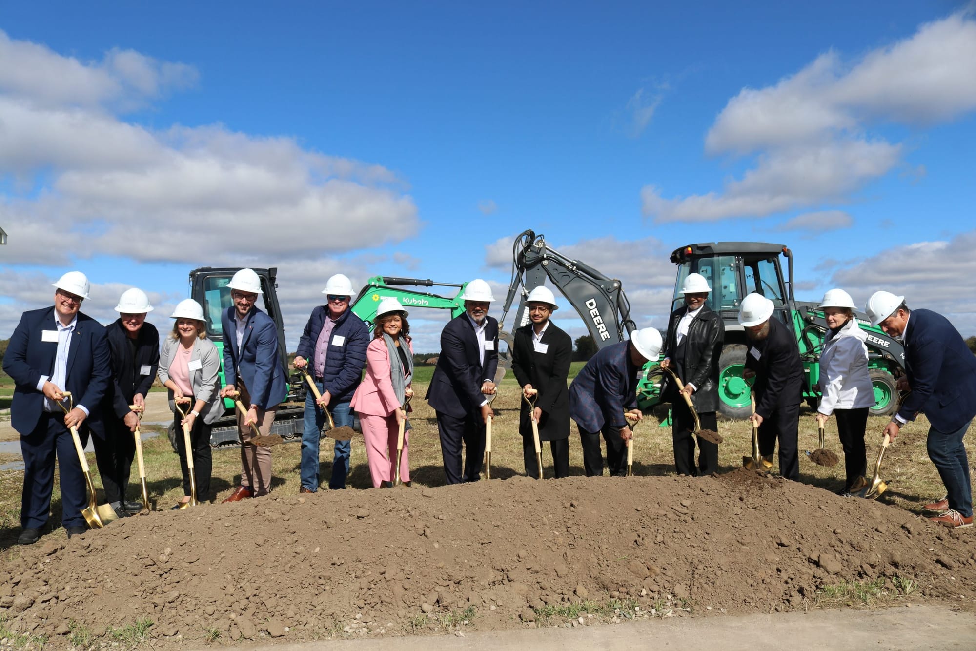 Amir Quality Meats hosts groundbreaking expansion event