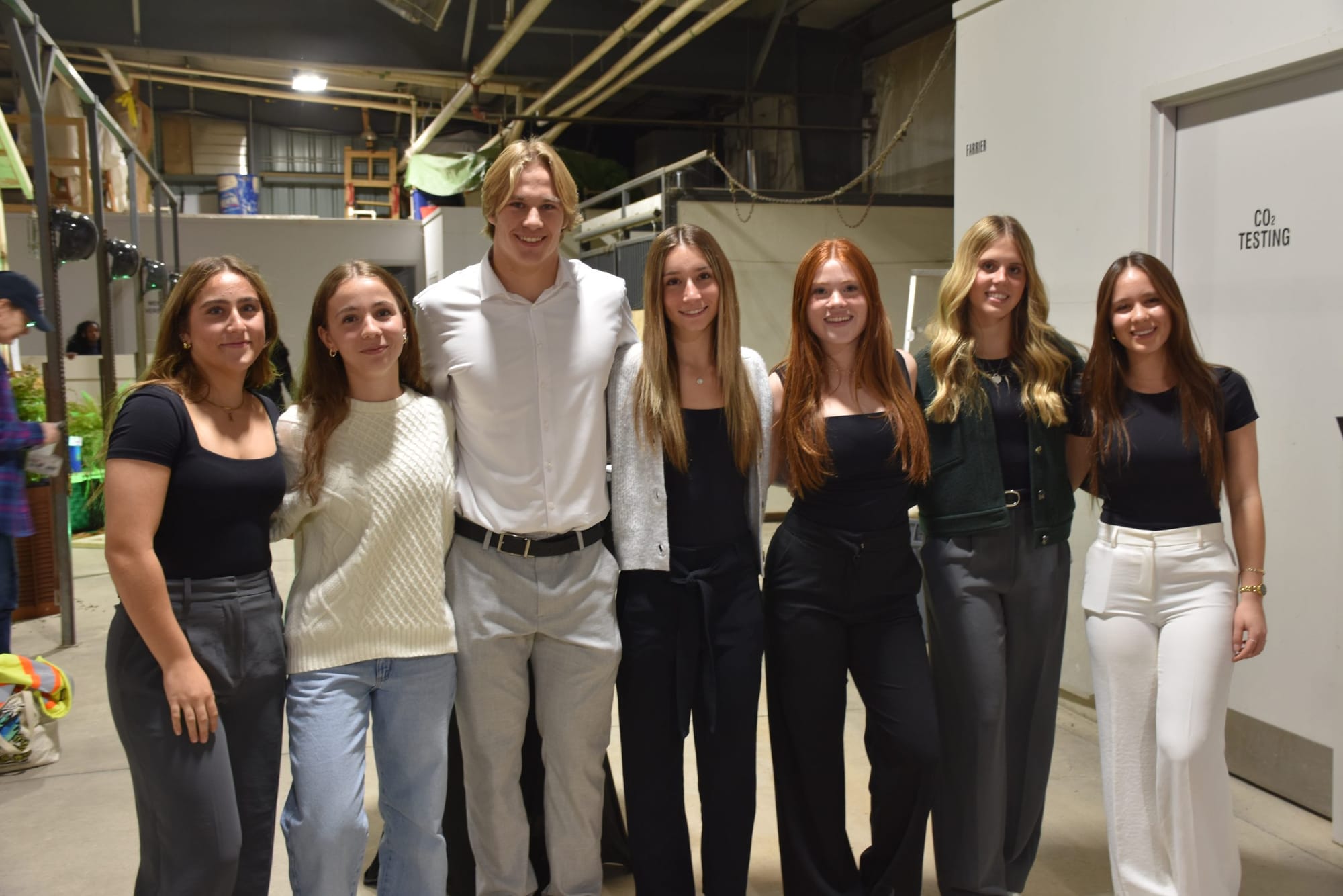 Students pitch in to support Habitat for Humanity