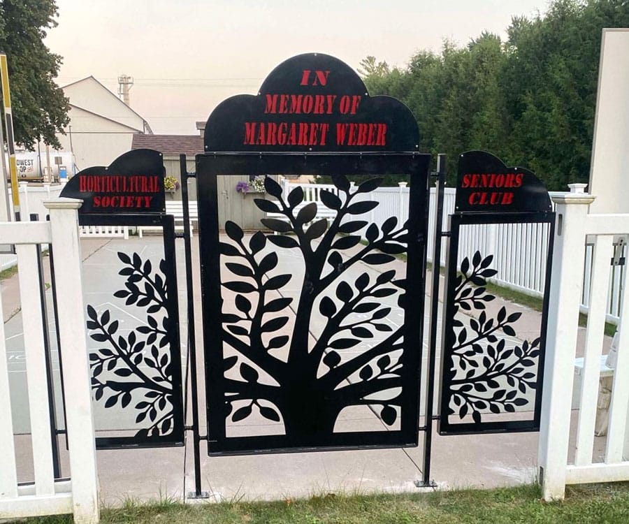 Harriston Horticultural Society and Senior's Centre unveils 'Tree of Life'  memorial gate