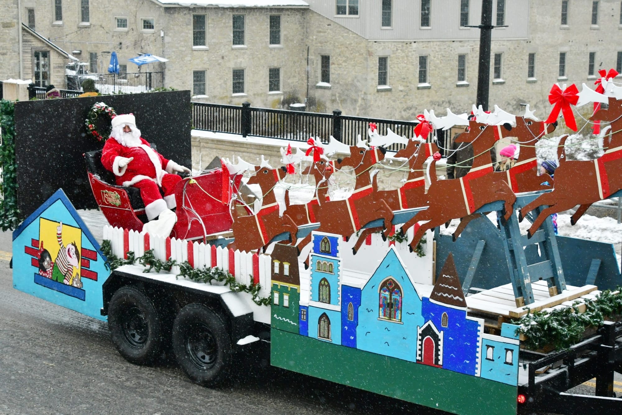 Santa Claus visits Fergus for annual Christmas parade