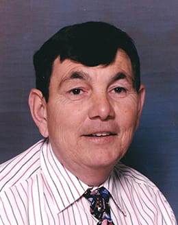 MacDOUGALL, Garry