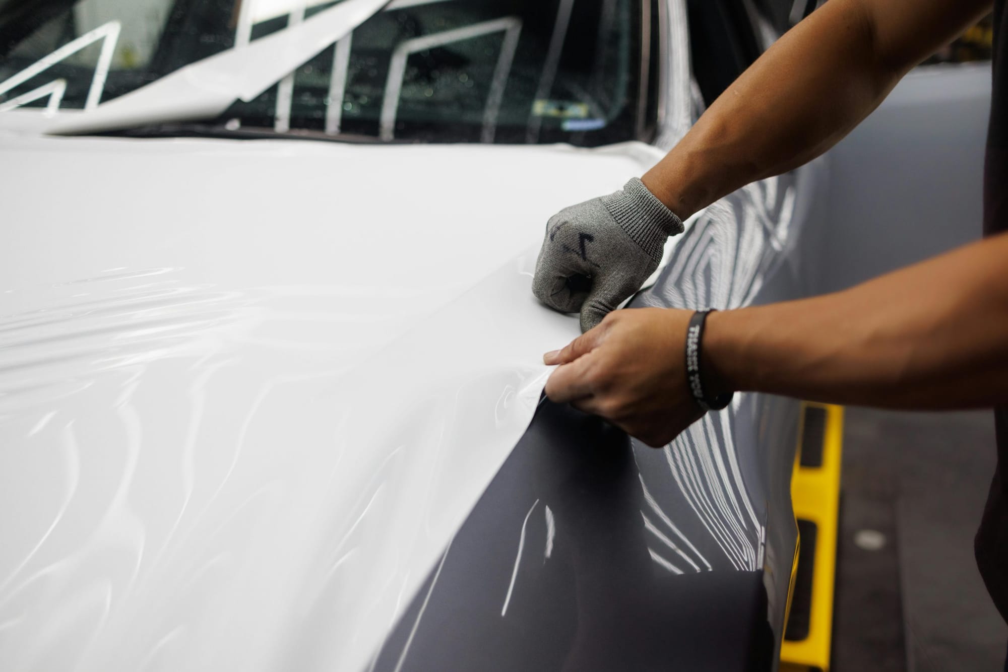 Pros and cons: wrapping vs. painting