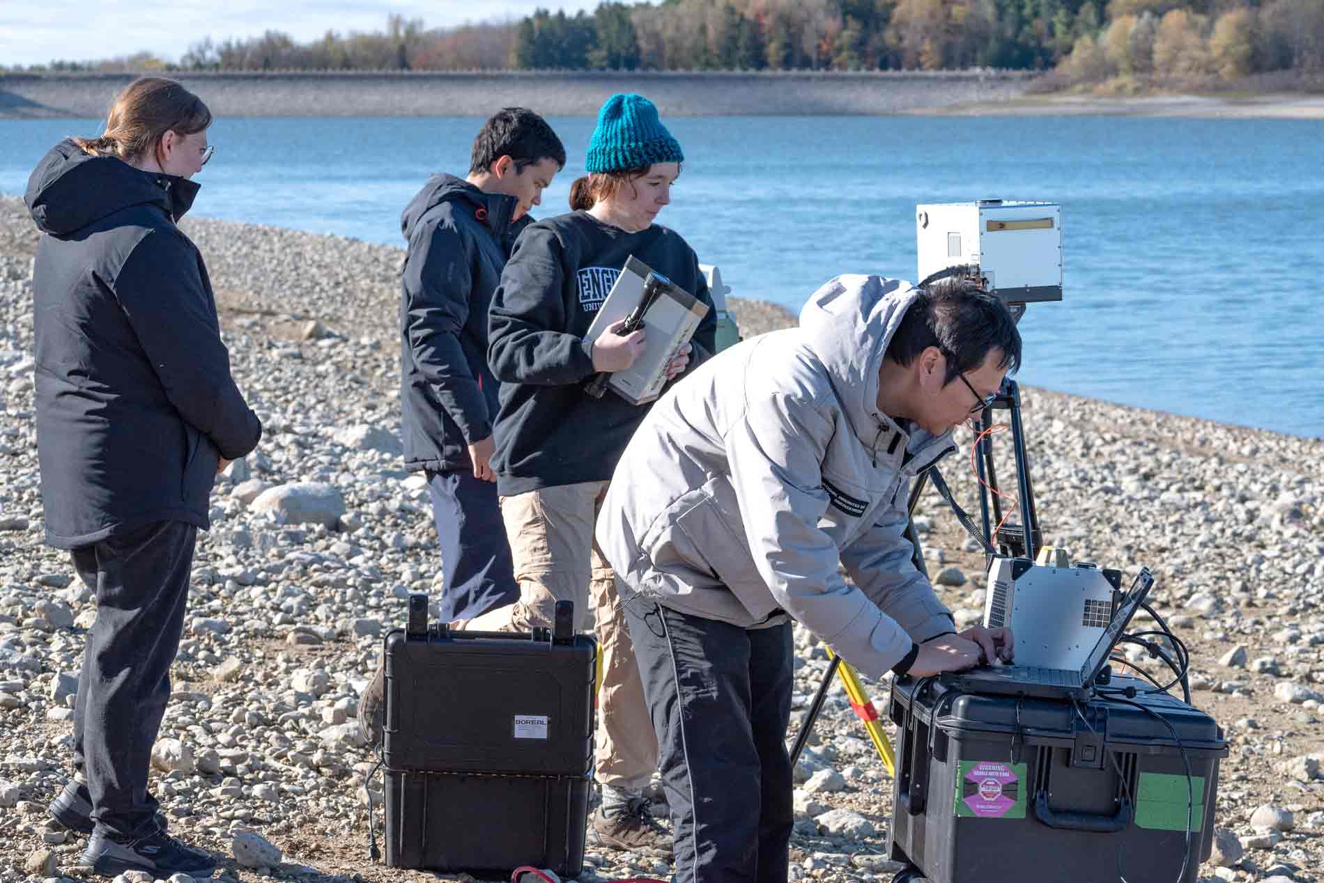 Engineering students visit Belwood Lake to measure methane levels