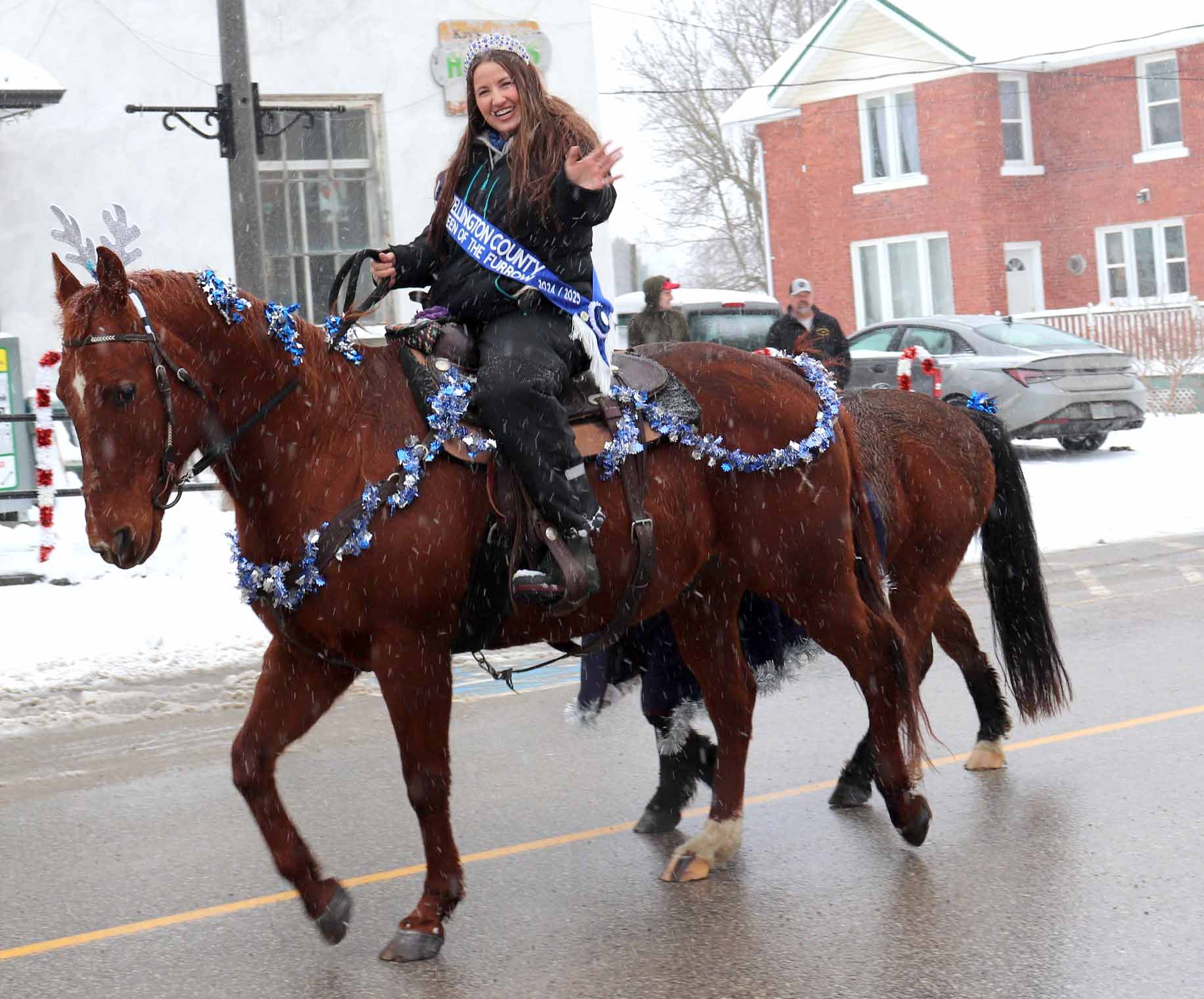 Moorefield’s Santa Claus Parade will light up the night Dec. 6