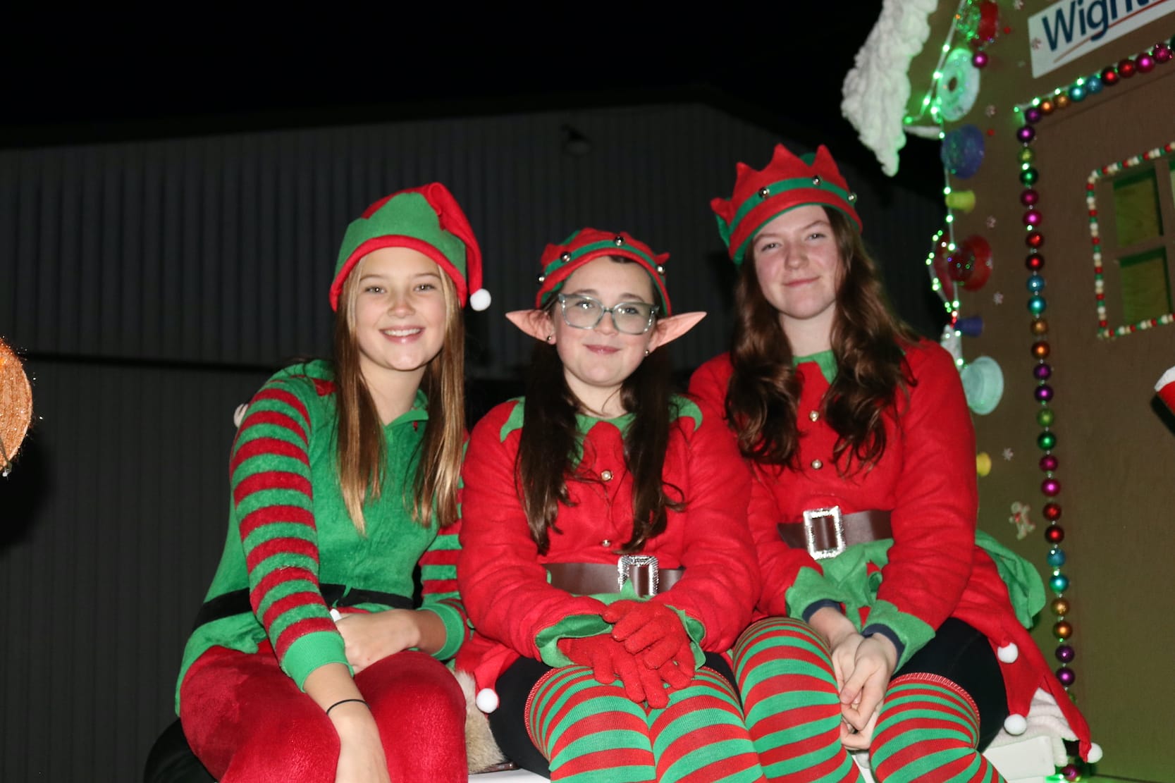 Santa Claus spreads holiday cheer at Harriston parade