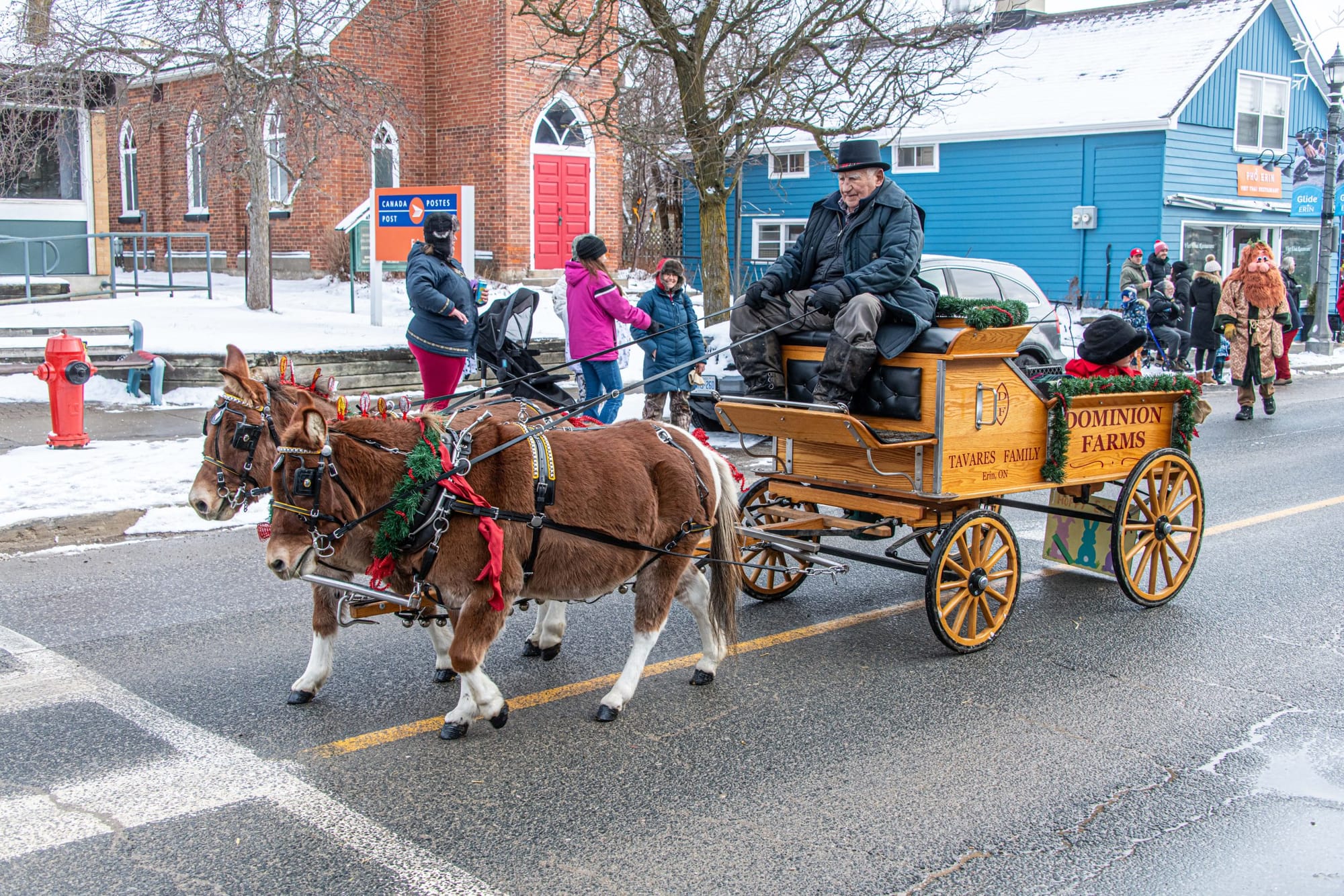 Erin Lions Club hosts themed Santa Claus parade